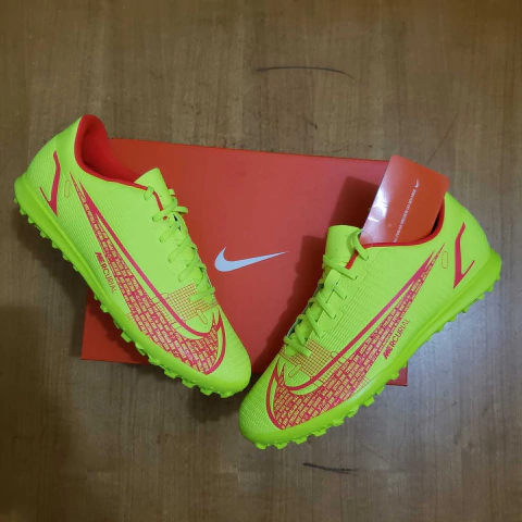 CV0985760 - CHUTEIRA NIKE SOCIETY VAPOR 14 CLUB TF ''38'' - comprar online