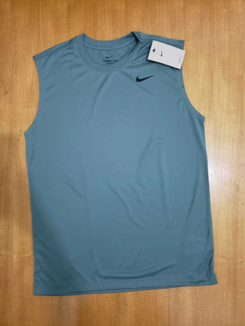 REGATA NIKE DRI-FIT LEGEND - comprar online