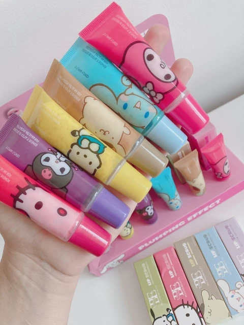 Exfoliante de labios sanrio - comprar en línea