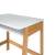 Mesa juvenil Simba com estrutura de madeira e tampo branco, ideal para quartos infantis ou juvenis.