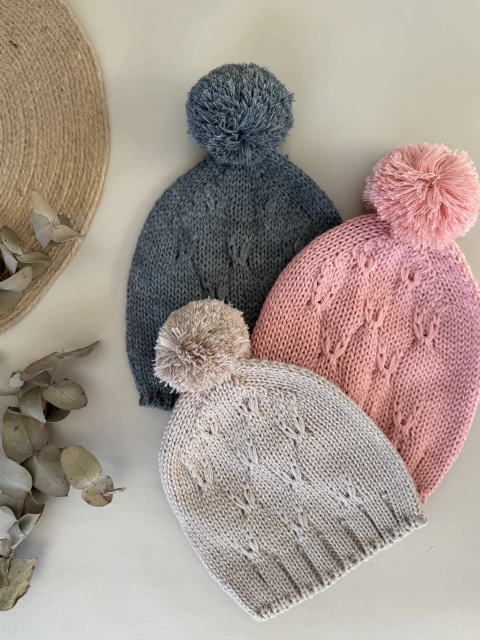 Gorros tejidos / varios colores - comprar online