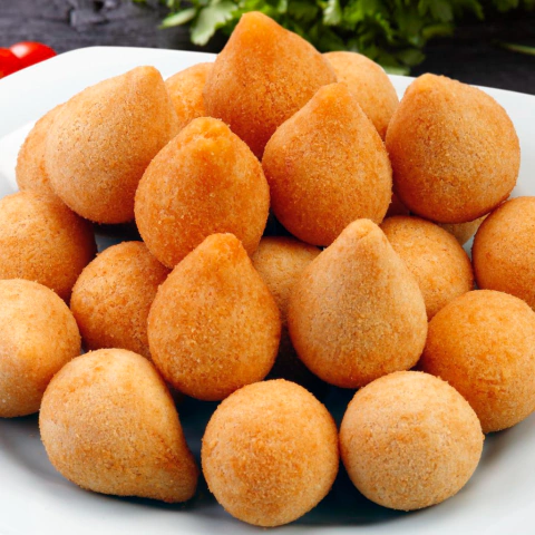 Bandeja de Coxinhas de Frango com Requeijão 480g Que Bomm - comprar online