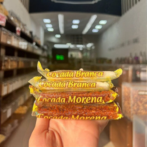 Cocada Escura 40g - Caixa com 15 unidades - comprar online