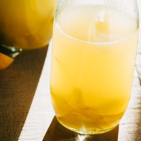 Kombucha Natural 300ml Cúrcuma com Limão - comprar online