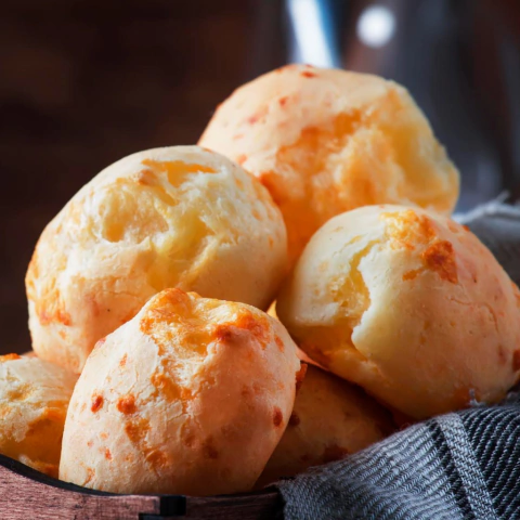 Pão de queijo tradicional com lombinho e requeijão Ti Delso 1kg - comprar online