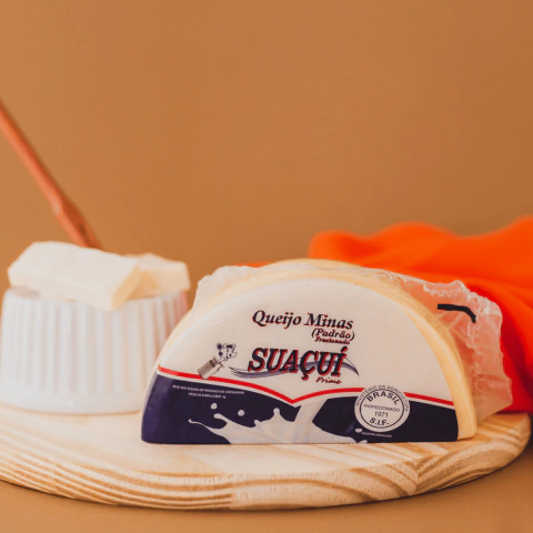 Queijo minas padrão suaçui metade - comprar online