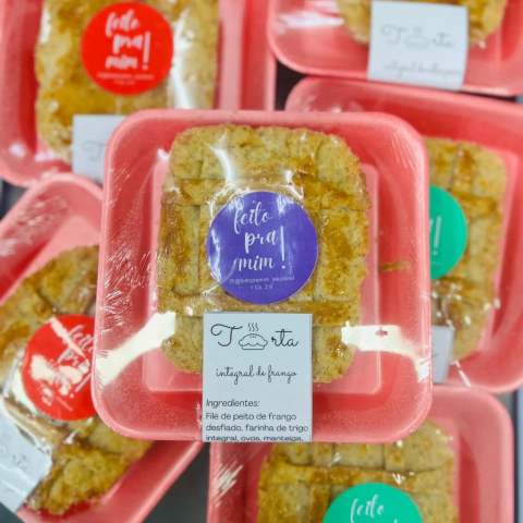 Tortinha integral de frango com palmito - comprar online