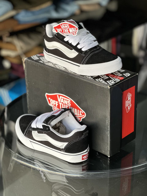 VANS KNU SKOOL BLACK WHITE