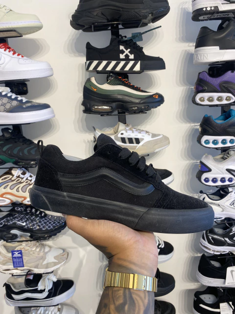 VANS KNU SKOOL ALL BLACK