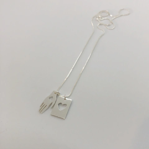 Colar Figuras Mini 2 - Banho Prata - comprar online