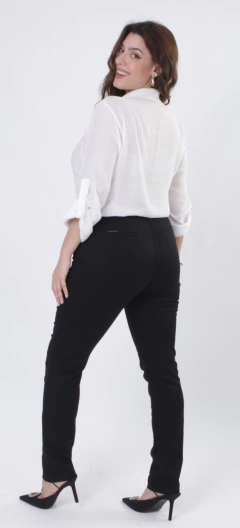 CALÇA SKINNY SARJA PRETA ALFAIATARIA - loja online