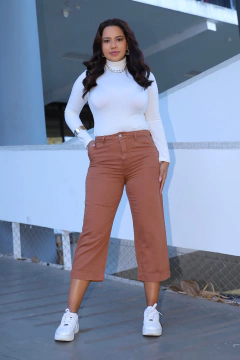 CALÇA CAPRI PANTACOURT MARROM LINHO - comprar online