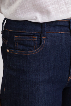 CALÇA BOOT-CUT COR AZUL INTENSO na internet