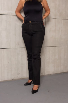 CALÇA RETA JEANS PRETO na internet