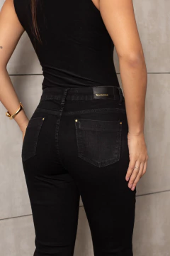 Imagem do CALÇA RETA JEANS PRETO