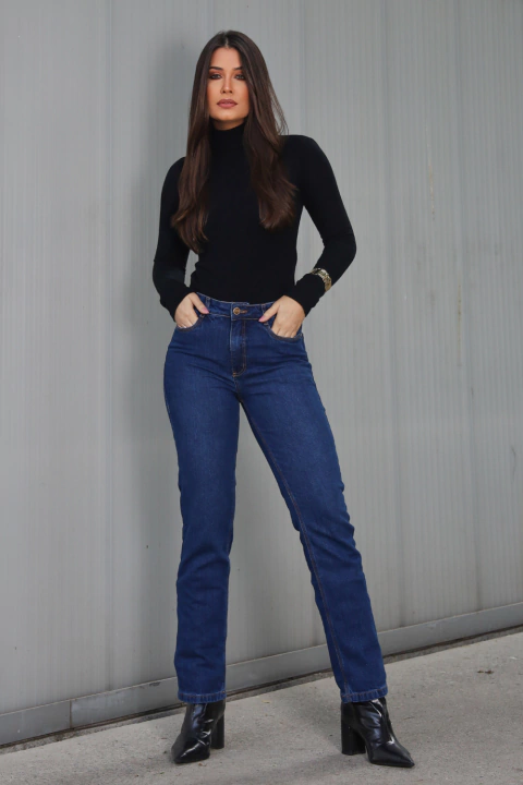 CALÇA RETA LAVAGEM ESCURA - comprar online