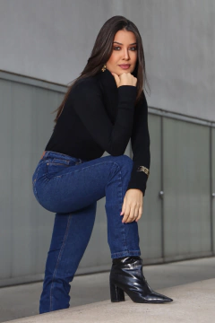 Imagem do CALÇA RETA LAVAGEM ESCURA