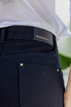 BERMUDA MEIA COXA SARJA PRETA - comprar online