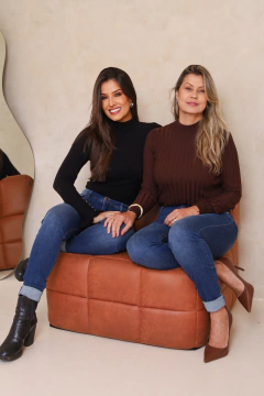 CALÇA SKINNY COM BORDADO DEMAX