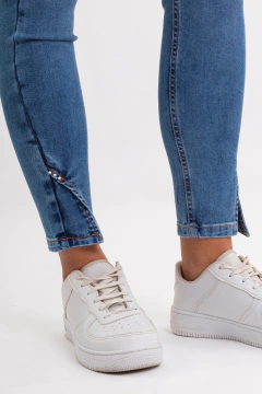 CALÇA CIGARRETE COM STRASS TRIPLE DRY na internet