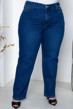 CALÇA RETA PLUS SIZE ESCURA MYYSSE - comprar online