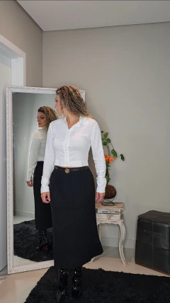 Saia midi tricot com cinto - preta