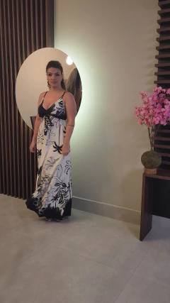 Vestido Longo decote V Nicoly - Fundo Crú na internet