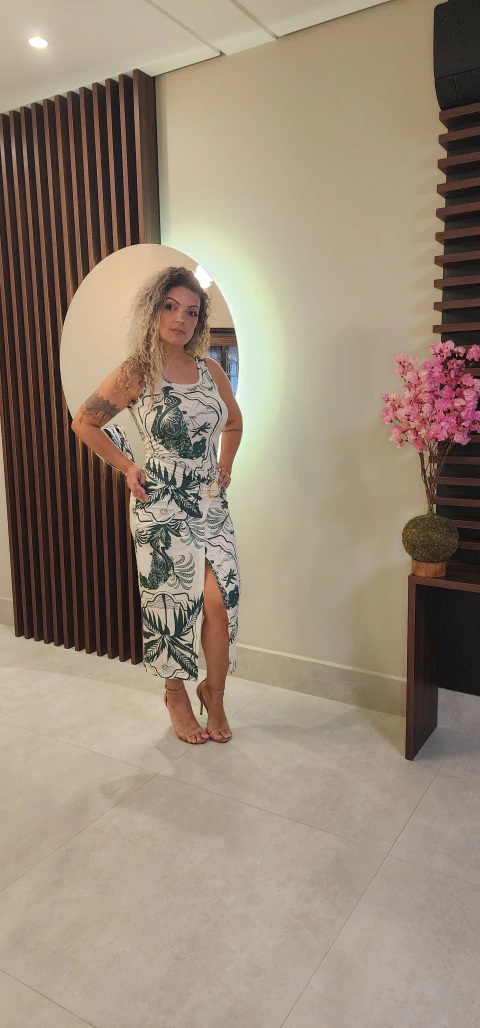 Vestido Fivela e Fenda Frontal Bela Verde - comprar online