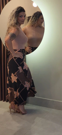 Saia Envelope Viscolinho Lavinia flores