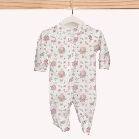 Macacão com Pezinho Algodão Egípcio | Balão & Flores | Nuvem Cotton - comprar online