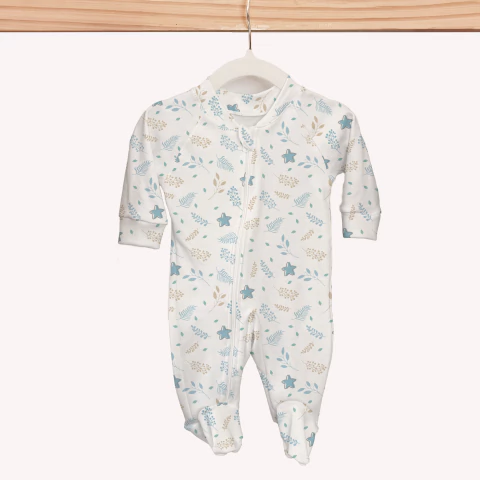 Macacão com Pezinho Algodão Egípcio | Estrelas & Folhas| Nuvem Cotton - comprar online