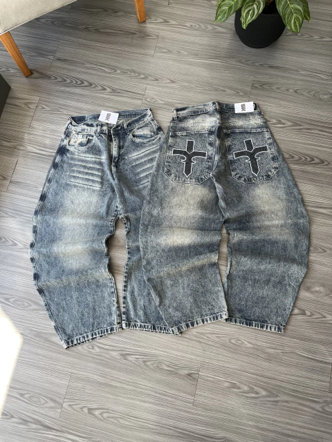 Baggy “Cruz” bordados