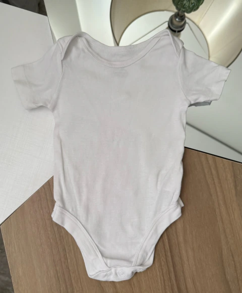 Body branco manga curta - Small Wonders - 6-9 meses