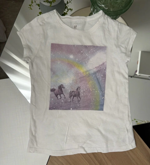 Blusa manga curta cavalos - Gap - S - 6-7 anos