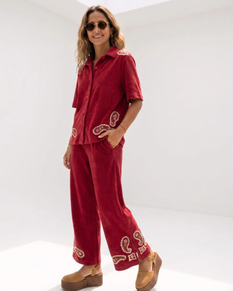 Calça Plush Fenda Pasley Vinho
