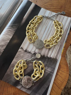 Choker Correntes Medalha São Bento - Mix de Banhos - comprar online