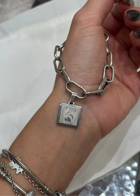 Foto Medalla Cuadrada - Dije grabado con tu mascota - comprar online