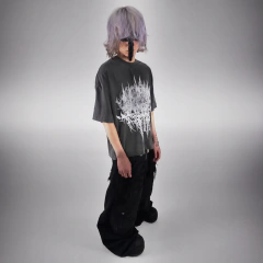 Camiseta Boxy Lonely Castle