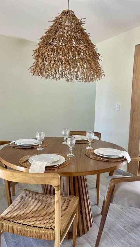 Mesa de comedor Nilo ( a pedido)