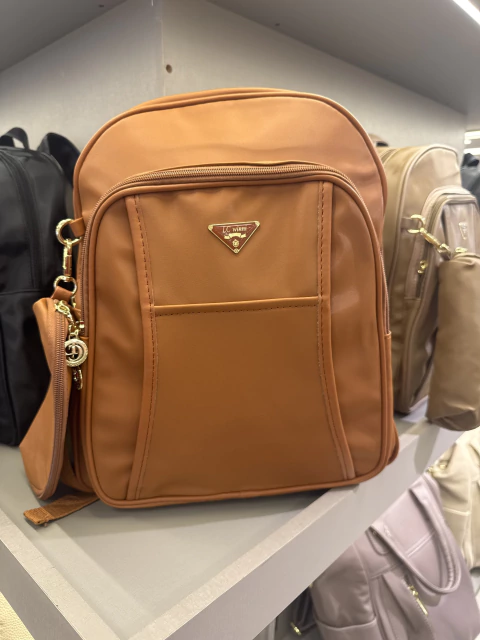 KIT MOCHILA COM ESTOJO GRANDE