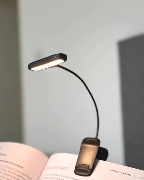 Luz Led Para Lectura Ajustable 360 Con 3 Tonos Recargable - comprar online