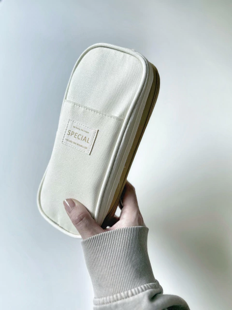 Cartuchera Escolar Con Cierres Y Bolsillo Expandible 2 Pisos - comprar online