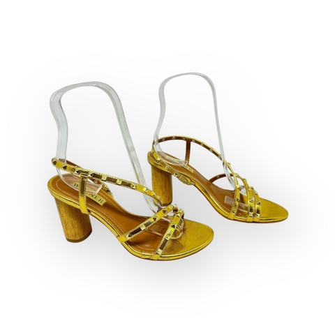 Sandália Feminina Werner em Couro com Salto Grosso 7,5cm – Cor Neutra – Tamanho 35