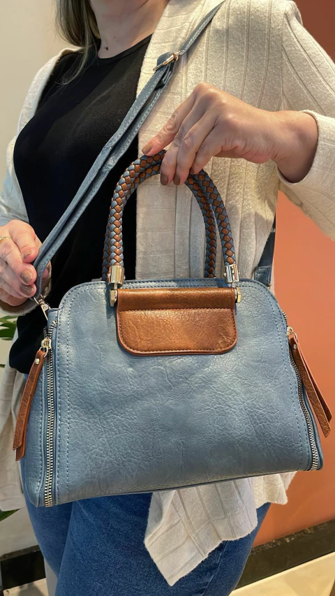 Bolsa Monique – Clássica com um toque de charme artesanal - comprar online