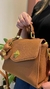 Bolsa Emanuelle – Sofisticação e Versatilidade em Uma Só Peça - comprar online