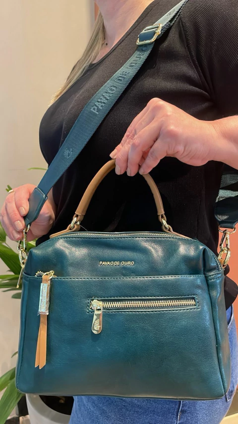 Bolsa Erika – Compacta, Sofisticada e Cheia de Personalidade