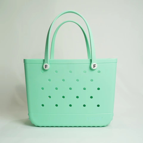 Combo F-TOTE Large + Porta Botella + Dos Charms - tienda online