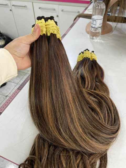 Cabelo Indiano Liso Natural Morena Iluminada 55cm 100g - comprar online