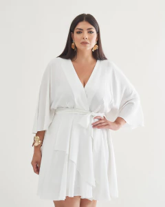 Vestido Curto Essencial na internet