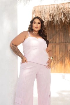 Conjunto com Top Assimétrico e Calça - loja online